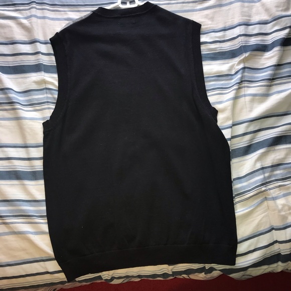 Sweater vest - Picture 2 of 4